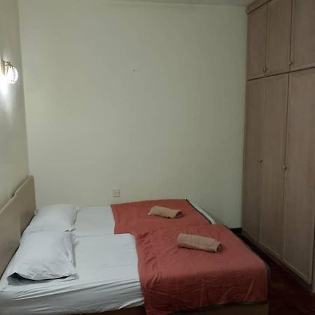 Home Stay Bayu Emas Appartment, Batu Ferringhi Eksteriør bilde